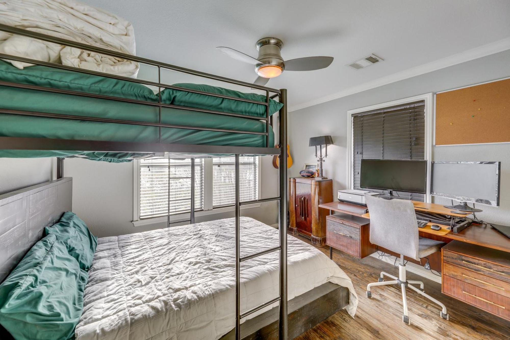 Pet-Friendly Austin Home With Private Yard And Deck! 외부 사진